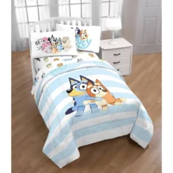 Bluey Twin Kids' Comforter White/Blue