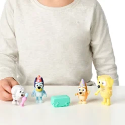 Bluey Pass The Parcel Figures - 4pk -Bluey Deals Store GUEST e8179014 7340 4017 9f78 8ba652ac24a4
